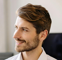 Portret al liderului tehnologic Michael Brennan, CTO în domeniul fintech și criptomonedelor